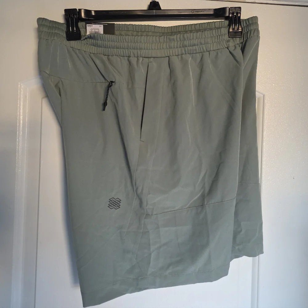 Men's FLX Accelerate 9-Inch Shorts FLX Green NWT